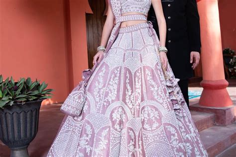 Lagan Wedding Studio - Lehenga - Pitampura - Weddingwire.in