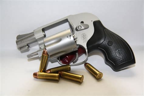 Smith and Wesson Model 638 : guns
