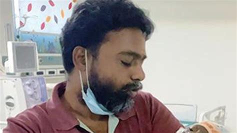 Alien Baby in India 的图像结果