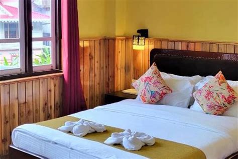 Darjeeling Hotel near Mall Hotel Continental Best hotel in Darjeeling