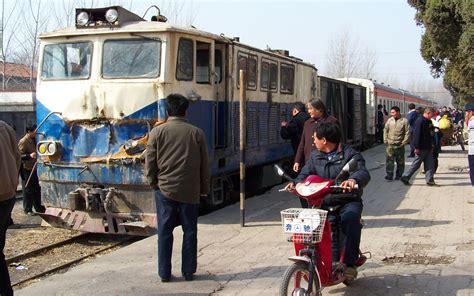 许昌地方铁路小火车2009年 - 哔哩哔哩