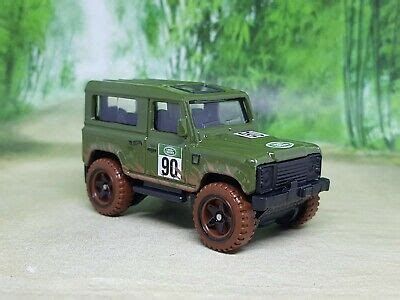 Hot Wheels Land Rover Defender 90 Diecast Model - Excellent Condition ...
