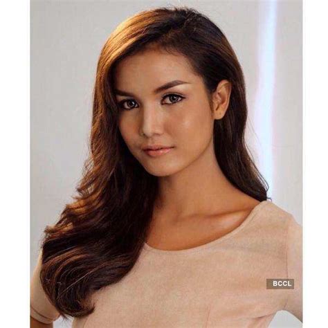 Rern Nat crowned as Miss Universe Cambodia 2017