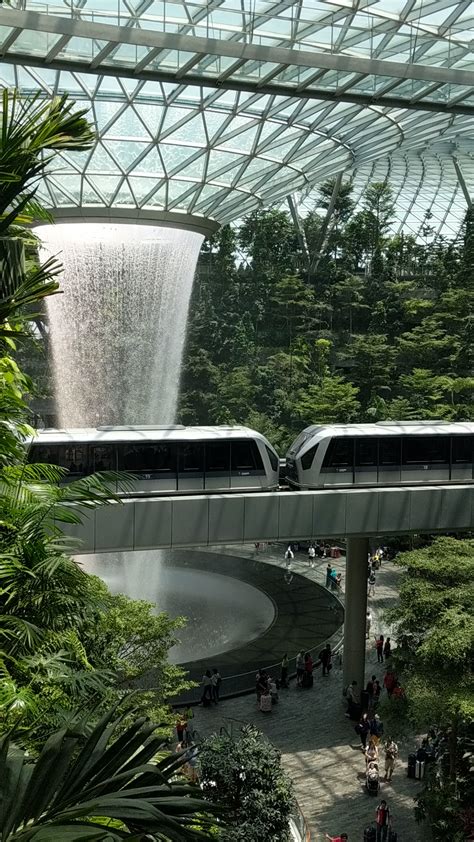Jewel changi airport singapore guide top 15 things to do eat and see – Artofit
