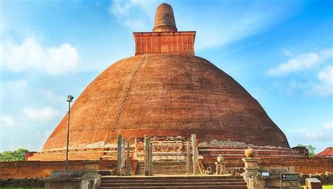 6 Famous Buddhist Temples In Sri Lanka To Visit In 2023