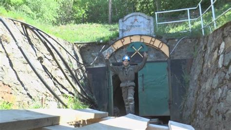 Danju na "panteru", noću za miksetom: Srđan je rudar i di-džej, ne zna ...