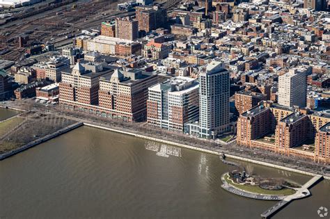 221 River St, Hoboken, NJ 07030 - Waterfront Corporate Ctr III | LoopNet