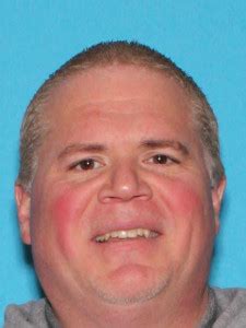 Chad Jason Vore, a registered in paris, mi 49338 at Offender Radar