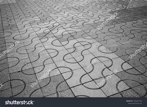 Making Stone Pavement 的图像结果