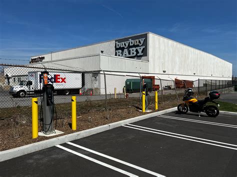 Carvana Long Island | Garden City, NY | EV Station