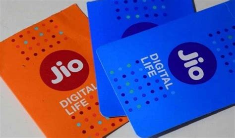 बाजार में Blue और Orange रंग में मिल रही हैं Reliance Jio की सिम ...