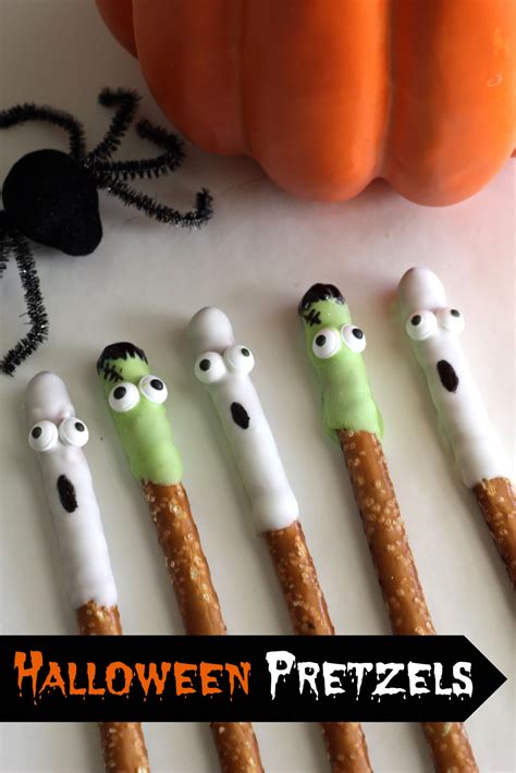 Halloween White Chocolate Covered Pretzels | Catch My Party