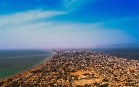 Rezultat imagine pentru Building a Mac Computer