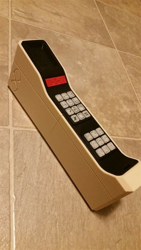 First Mobile Phone 的图像结果