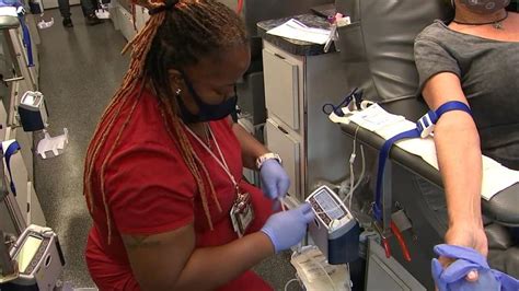 Local blood donation centers test for COVID-19 antibodies | FOX 13 ...