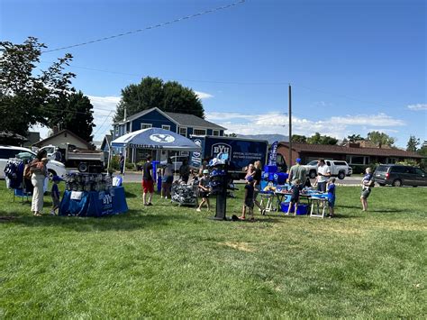 BYU’s Cosmo visits Wines Park - Lehi Free Press