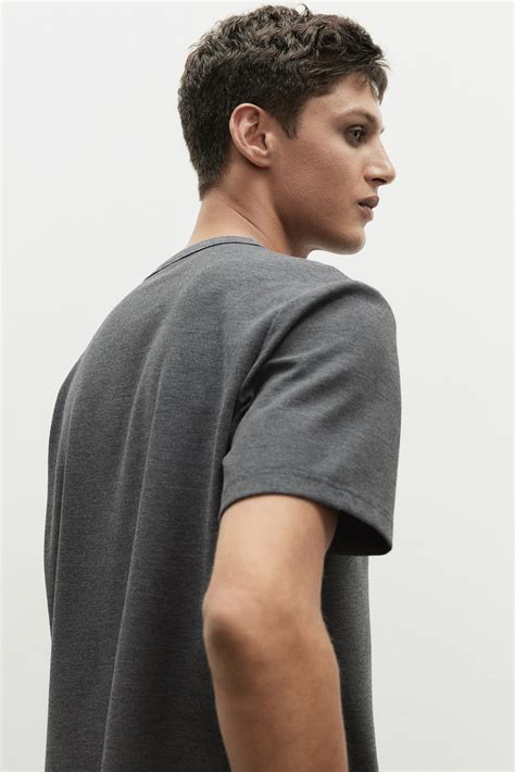 Regular Fit Waffled T-shirt - Dark grey - Men | H&M IN