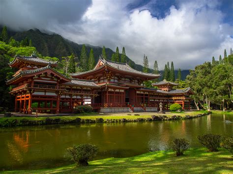 Wallpaper : mountains, reflection, clouds, landscape, temple, Hawaii, oahu, buddhist, religion ... - religion in hawaii