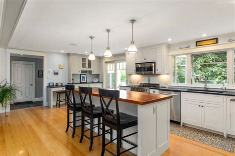 Select Rift & Quarter Sawn Red Oak Plank Flooring, New Castle NH ...