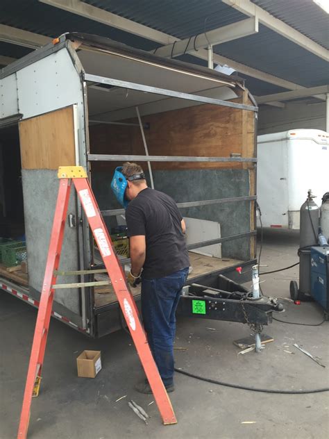 Enclosed Trailer Repair 的图像结果