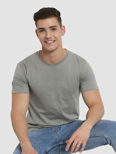 Plain T Shirts for Men with Best Quality at Beyoung
