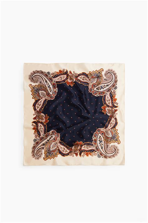 Printed silk scarf - Light beige/Paisley pattern - Ladies | H&M IN
