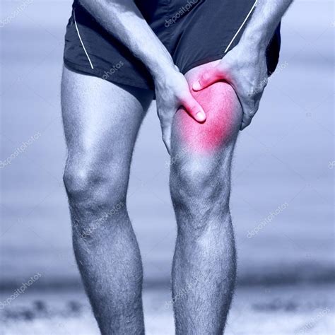 Running muscle strain injury in thigh — Stock Photo © Maridav #62143497