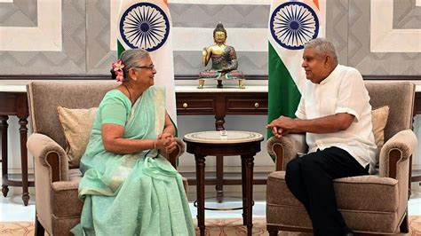 Rajya Sabha MP Sudha Murthy Defrauded In Aadhar Mobile Linkage; Cyber ...