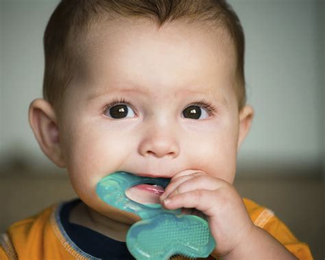 Pediatric Dentistry of Suffolk County: Tips For Soothing Sore Gums From Teething