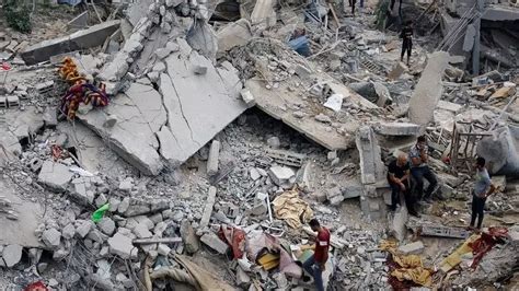 Israel and Hamas look to extend cease-fire on its final day, with one ...