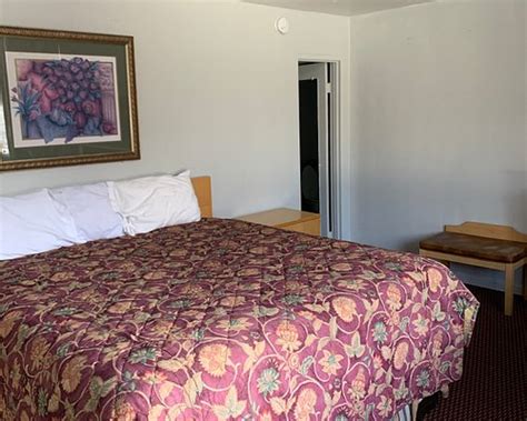 EMBASSY INN (Roanoke) - Hotel Reviews & Photos - Tripadvisor