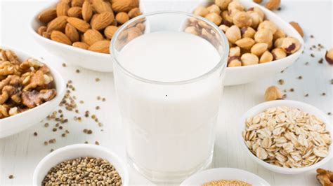 5 Cow’s Milk Substitutes—And What To Look For Before You Buy