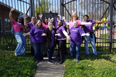 Volunteer with Martha O'Bryan Center