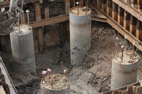 Piling Work 的图像结果