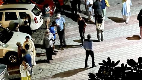 How long did you feel earthquake tremors? People say it lasted 2-3 ...