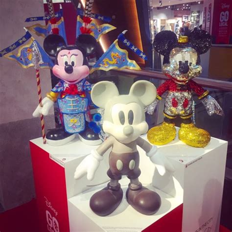 Mickey Mouse Go Local 的图像结果