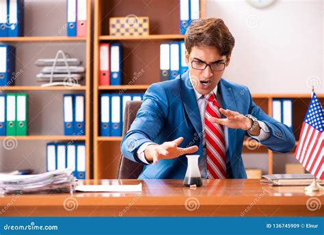 Politician with Police Office 的图像结果