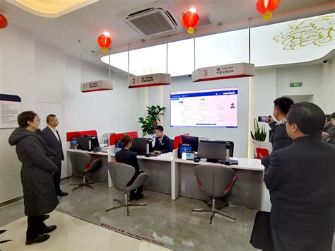宁夏首批10个银行网点试点“社银合作” 12项社保事项可就近办-宁夏新闻网