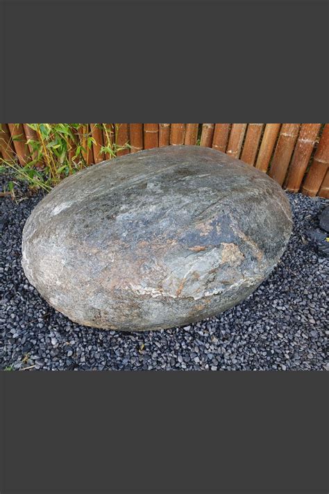 Solitärstein schwarze Schiefer Linse 460kg - Monolithique