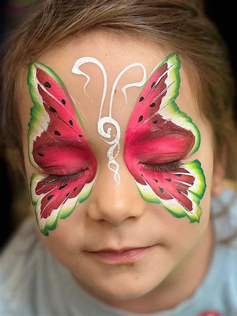 Pin by Pau on pinta caritas | Face painting designs, Butterfly face ...