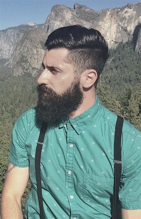 Bandholz Beard- 11 shirts to style along with your Bandholz Beard