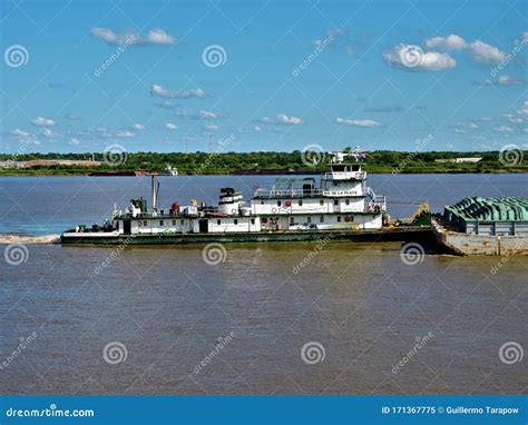 River Tug - Pusher `RIO-DE-LA-PLATA` in Navigation Along Hidrovia ...