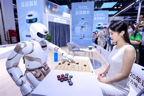 人工智能机器人是否会完全替代人类？_凤凰网视频_凤凰网