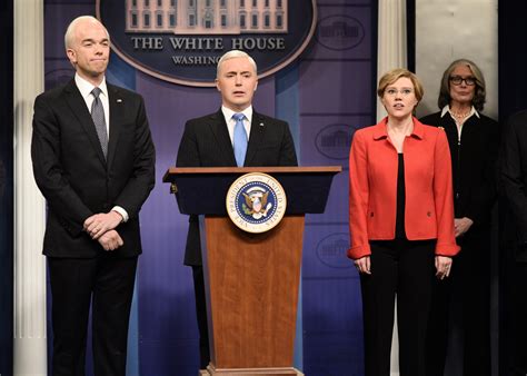 'SNL': Kylo Ren is 'Undercover Boss' in Adam Driver 'Star Wars' skit