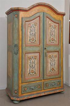 armadi tirolesi antichi armadi decorati tirolesi e veneziani archivi mobili armadi tirolesi antichi armadi decorati tirolesi e veneziani archivi mobili