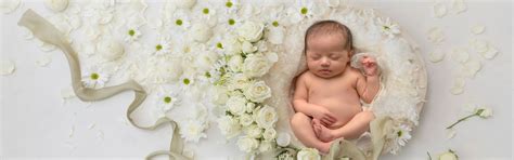 Dr. Shalini Agarwal - Consultant Pediatrician & Neonatologist