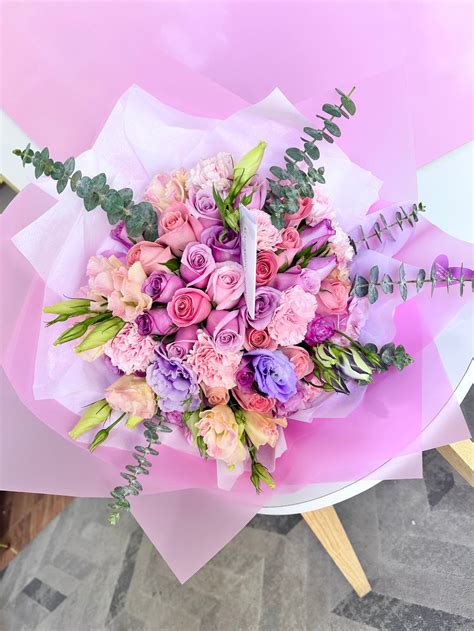 Bouquets de Flores – Floreria Maria Violeta