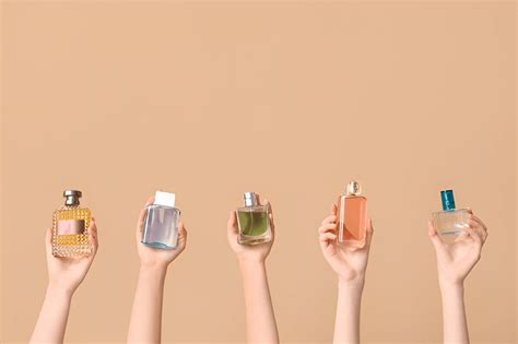 Body Spray vs Perfume | Which One Lasts Longer?