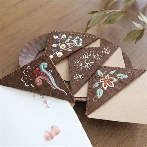 Image result for Corner Bookmarks