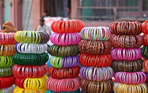 Having a Valaikappu Ceremony for the Soon-to-Be Mother? Thank Visitors ...